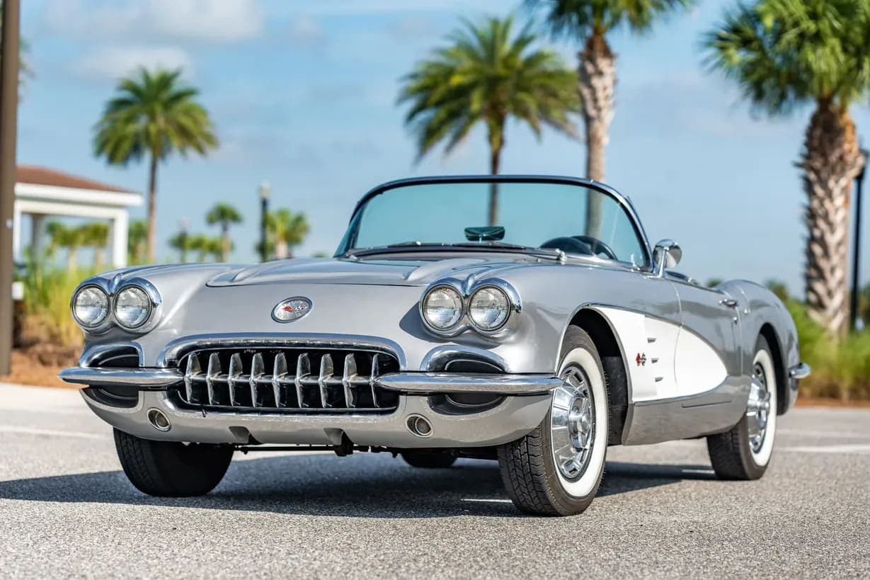 1959 Chevrolet Corvette 4-Speed 350Ci video preview