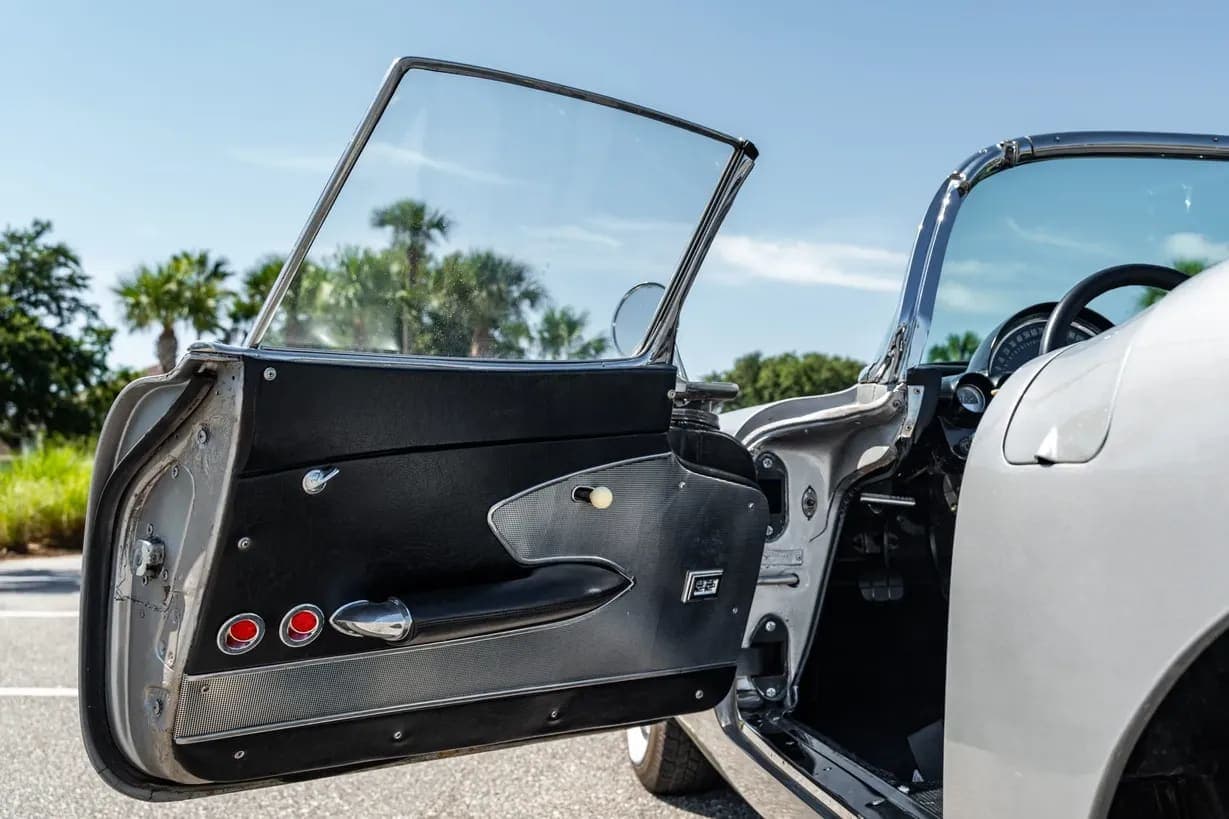 1959 Chevrolet Corvette 4-Speed 350Ci, view