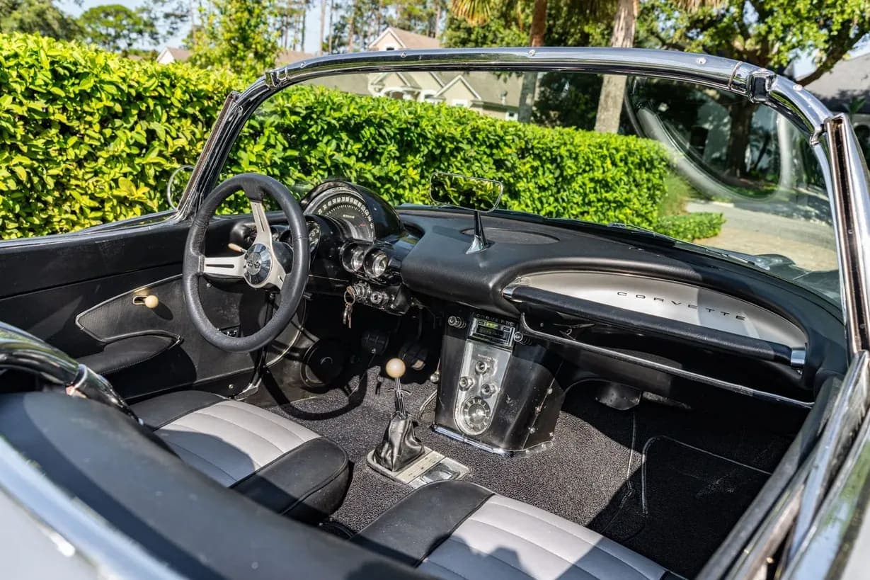 1959 Chevrolet Corvette 4-Speed 350Ci, view