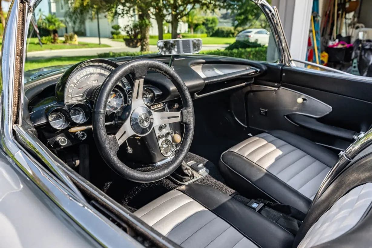 1959 Chevrolet Corvette 4-Speed 350Ci, view