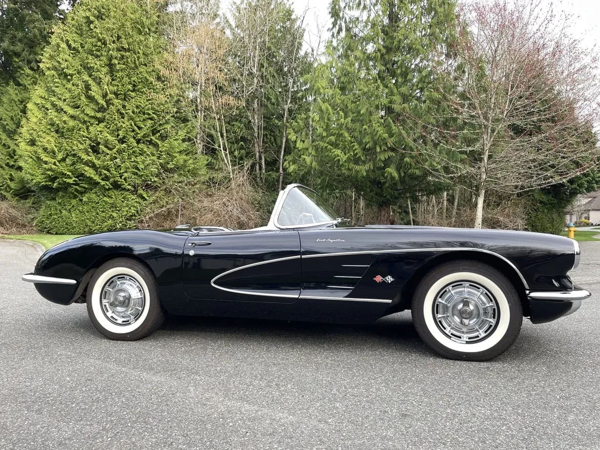 1960 Chevrolet Corvette 4-Speed, view