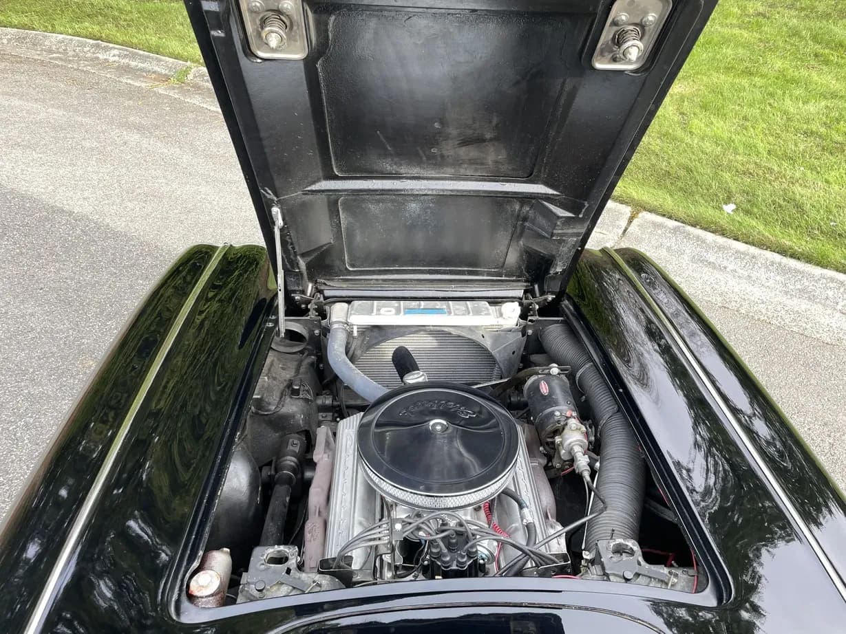1960 Chevrolet Corvette 4-Speed, view