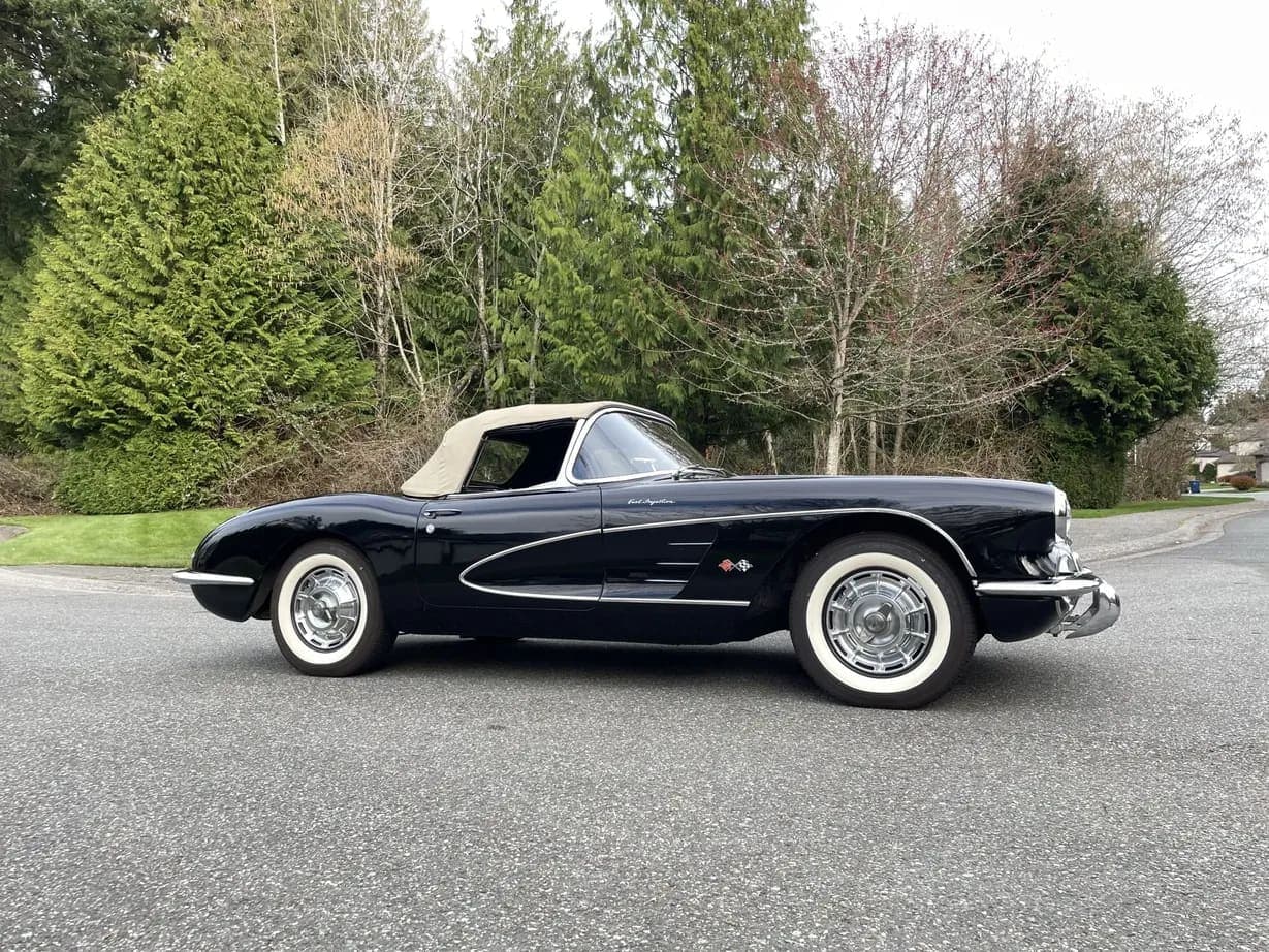 1960 Chevrolet Corvette 4-Speed, view