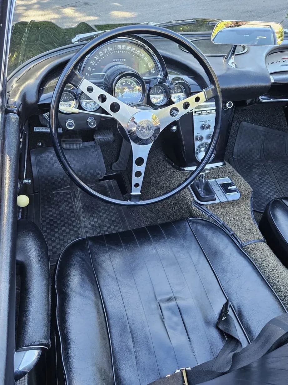 1960 Chevrolet Corvette 4-Speed, view