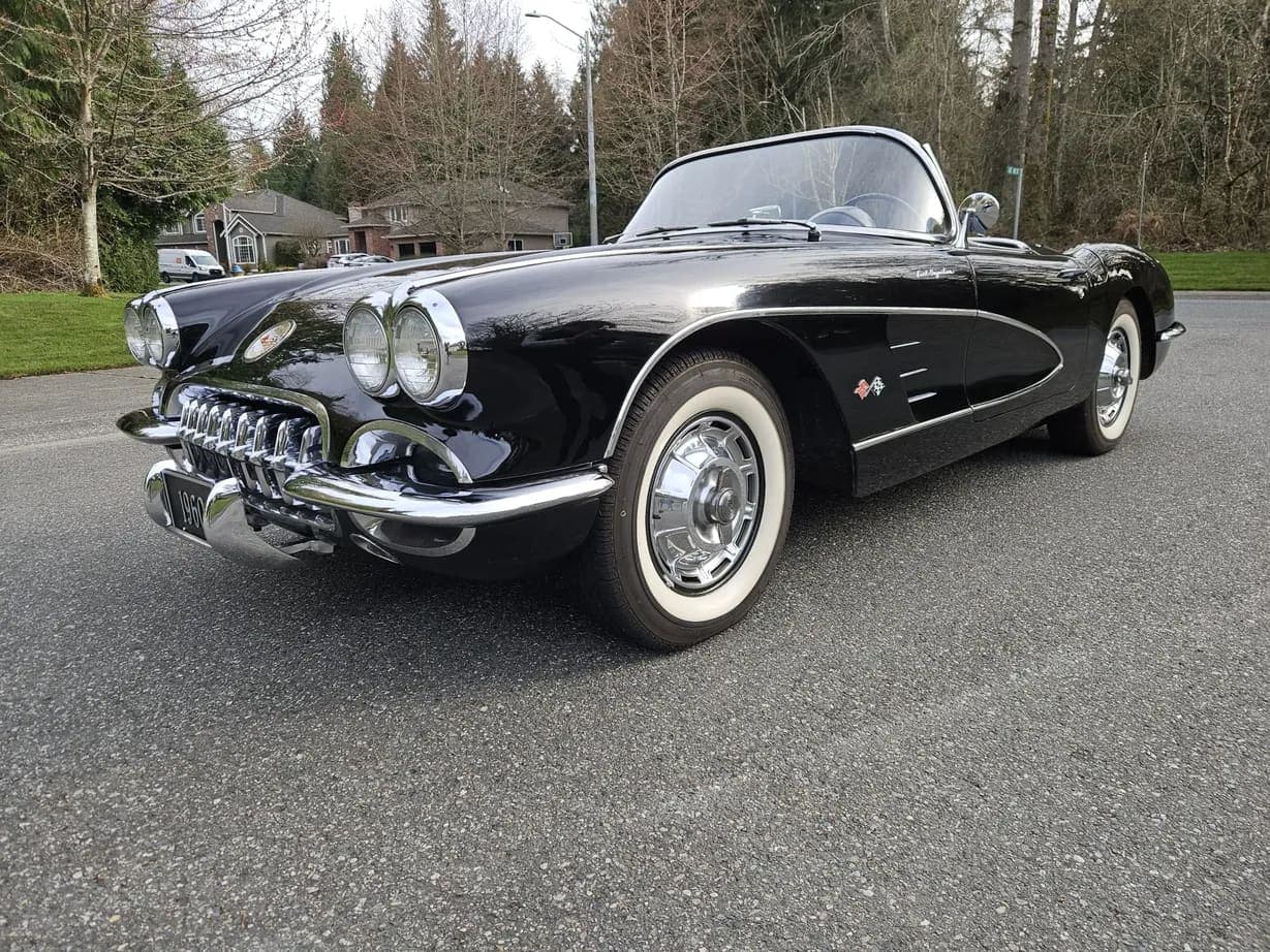 1960 Chevrolet Corvette 4-Speed, view