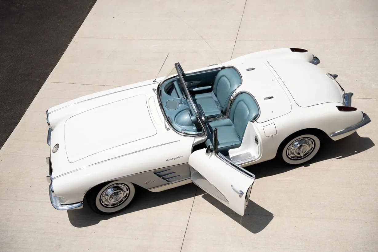 1960 Chevrolet Corvette 283/250 Fuelie 4-Speed, view
