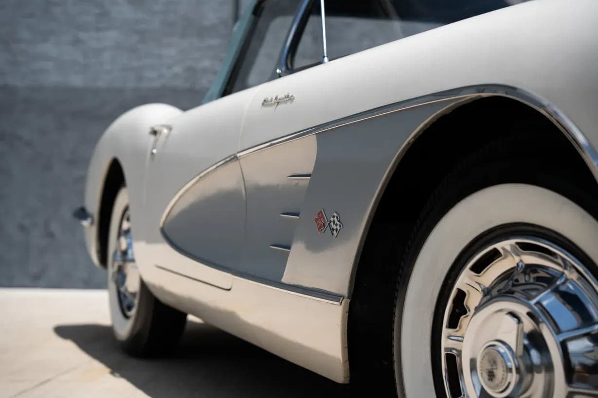 1960 Chevrolet Corvette 283/250 Fuelie 4-Speed, view