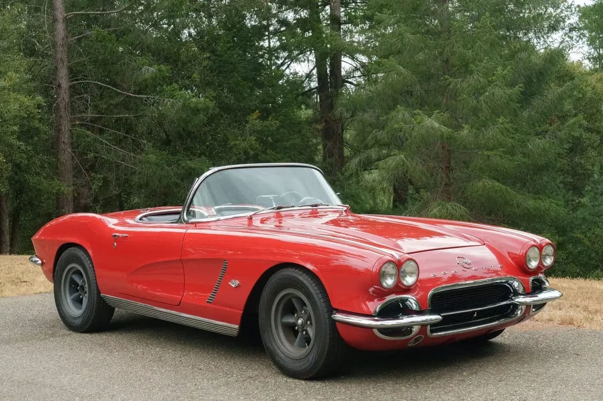 1962 Chevrolet Corvette 5-Speed video preview