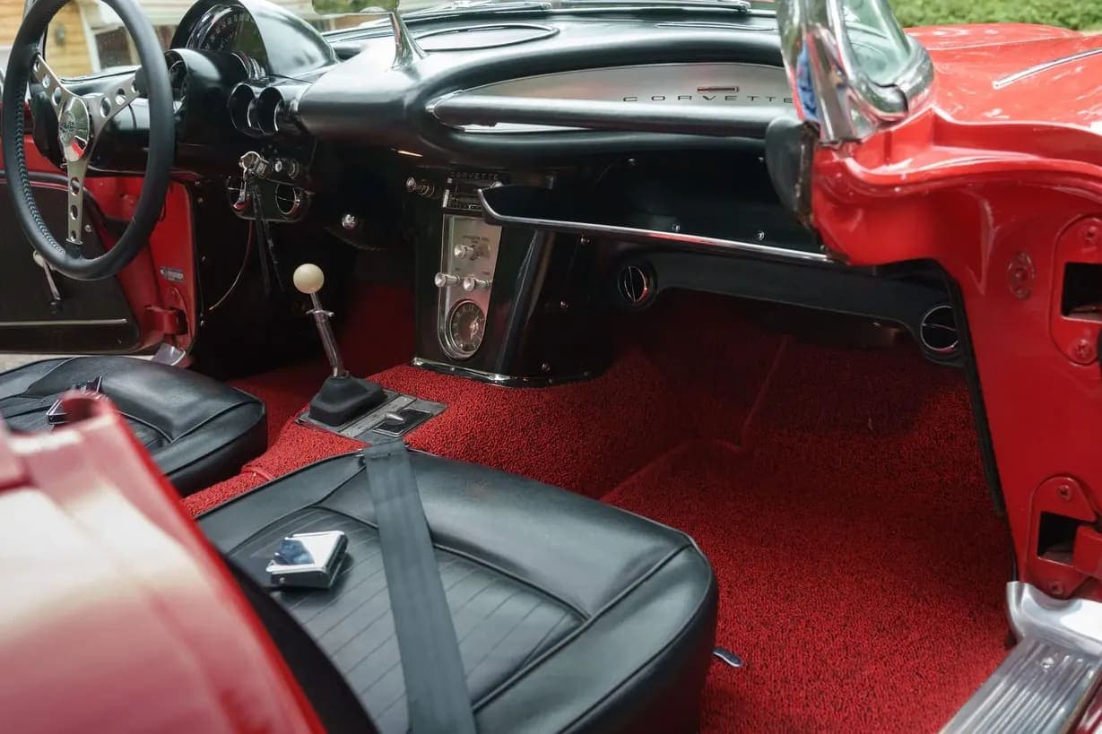 1962 Chevrolet Corvette 5-Speed, view