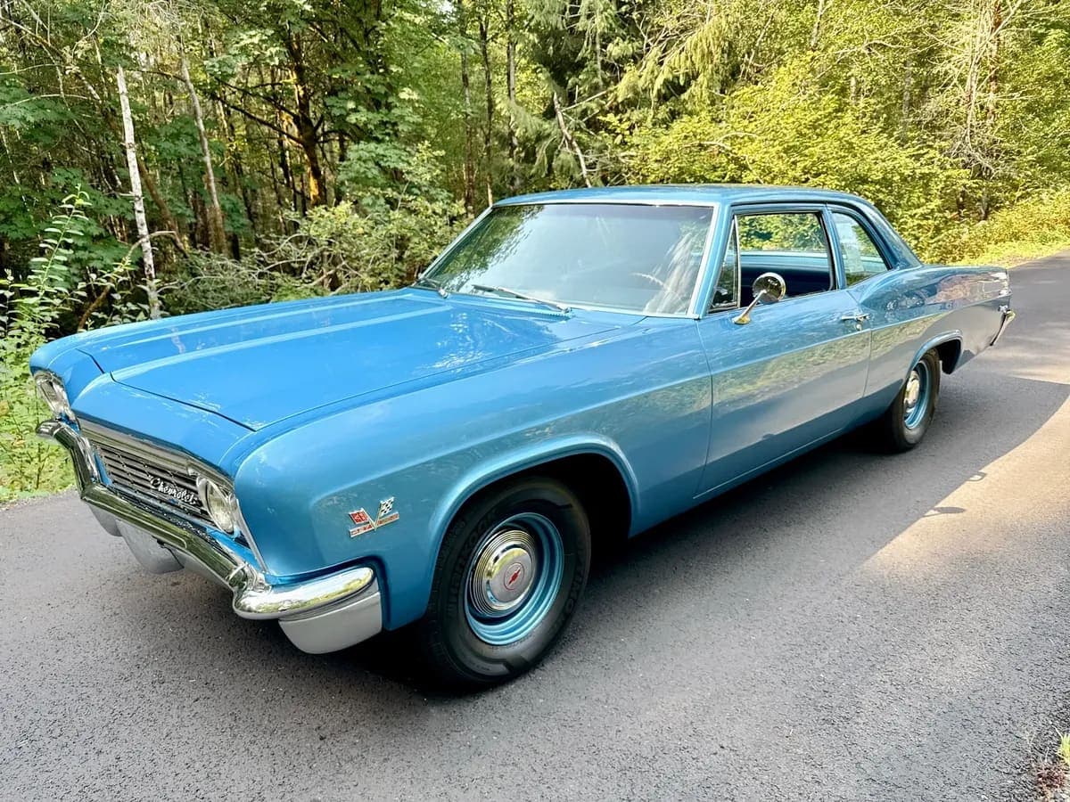1966 Chevrolet Biscayne 2-Door Sedan 4-Speed video preview