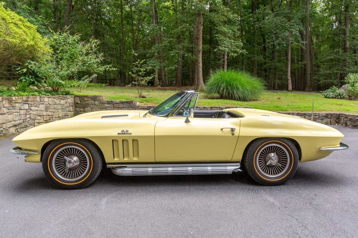 1966 Chevrolet Corvette Convertible L72 427-425 4-Speed, view