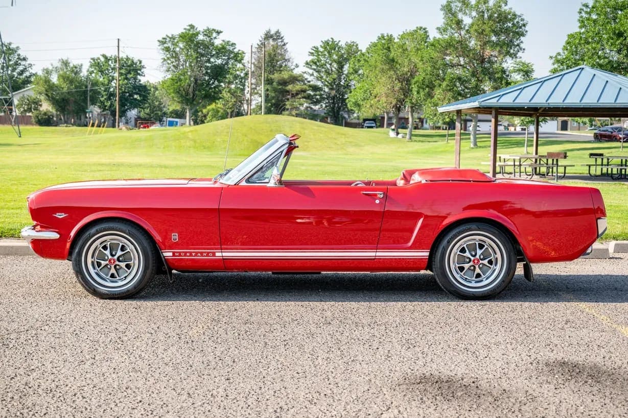 1966 Ford Mustang GT Convertible A-Code 289, view