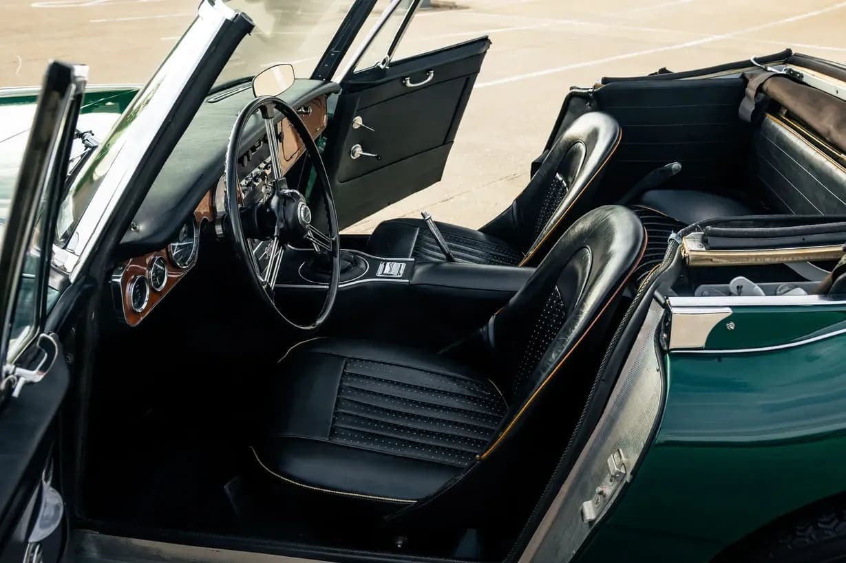 1967 Austin-Healey 3000 BJ8 Mk III, view