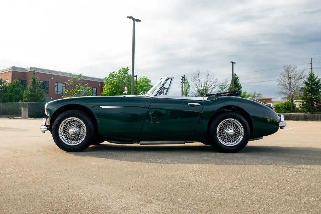 1967 Austin-Healey 3000 BJ8 Mk III, view