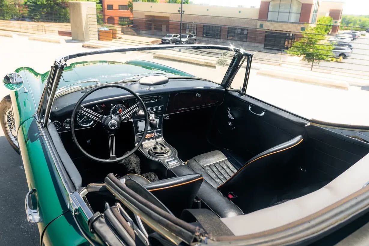 1967 Austin-Healey 3000 BJ8 Mk III, view