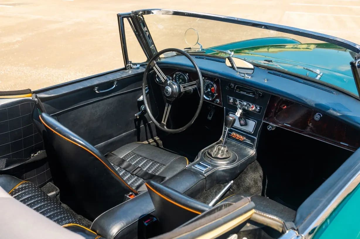 1967 Austin-Healey 3000 BJ8 Mk III, view