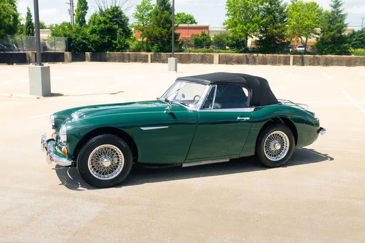 1967 Austin-Healey 3000 BJ8 Mk III, view