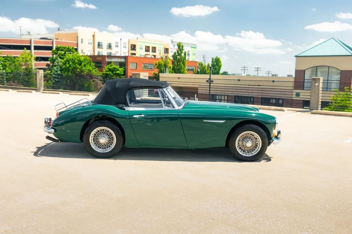 1967 Austin-Healey 3000 BJ8 Mk III, view