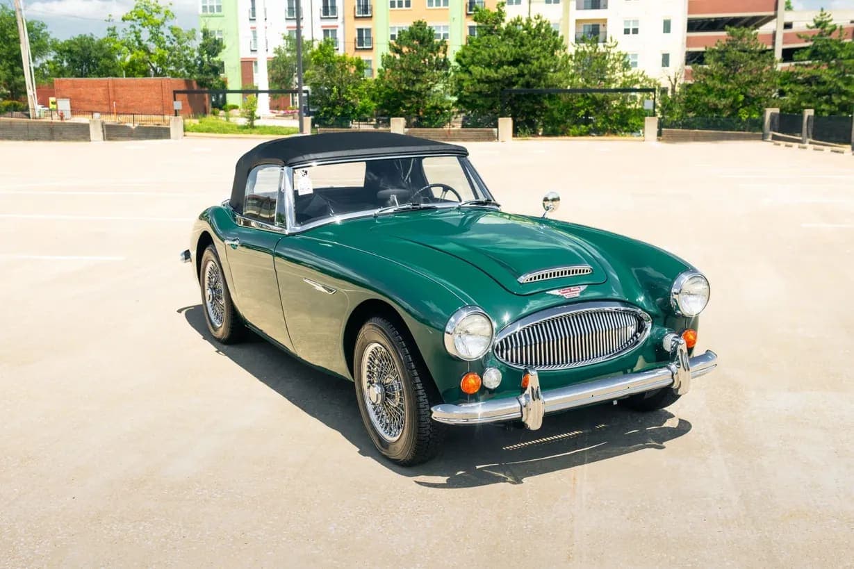 1967 Austin-Healey 3000 BJ8 Mk III, view
