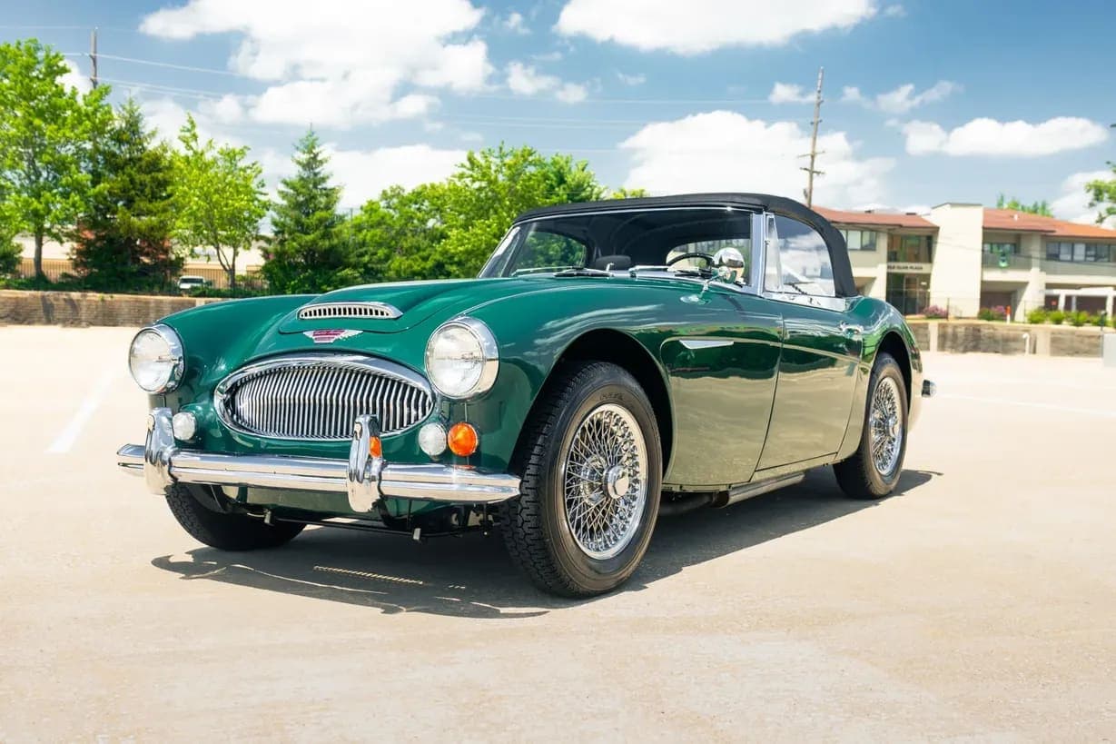 1967 Austin-Healey 3000 BJ8 Mk III, view