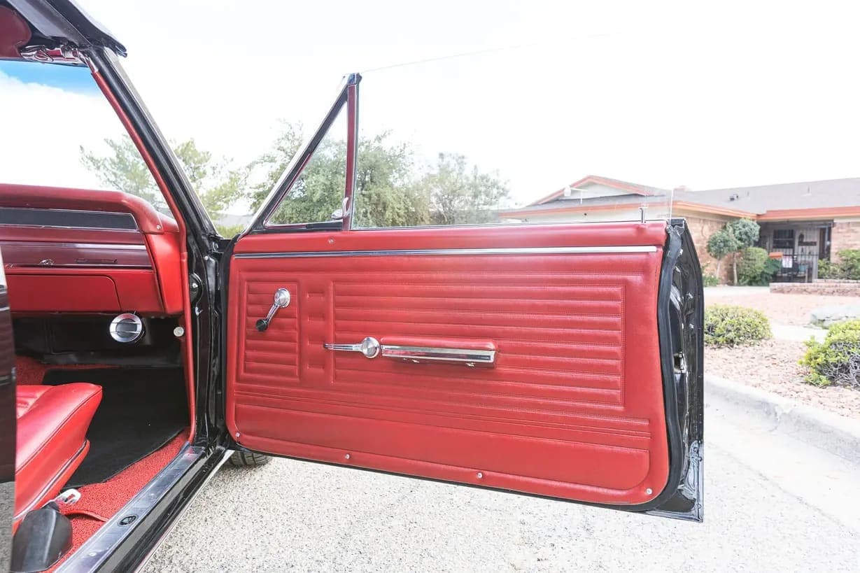 1967 Chevrolet Chevelle Malibu Convertible 4-Speed, view