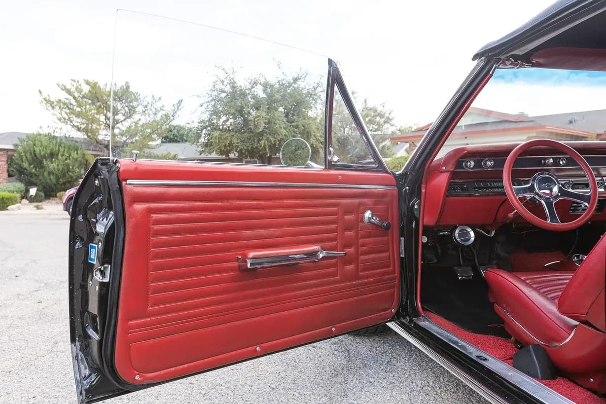 1967 Chevrolet Chevelle Malibu Convertible 4-Speed, view