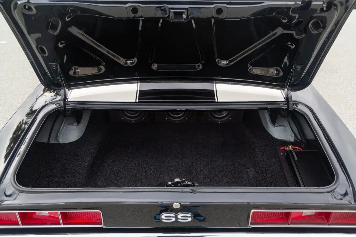 1969 Chevrolet Camaro Coupe 383ci, view