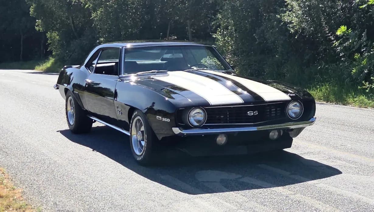 1969 Chevrolet Camaro Coupe 383ci, view