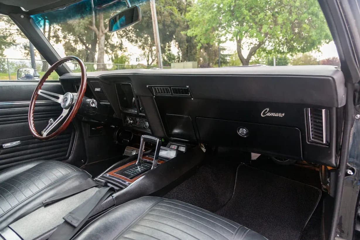 1969 Chevrolet Camaro Coupe 383ci, view