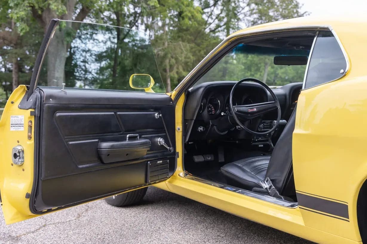 1970 Ford Mustang Boss 302 4-Speed, view