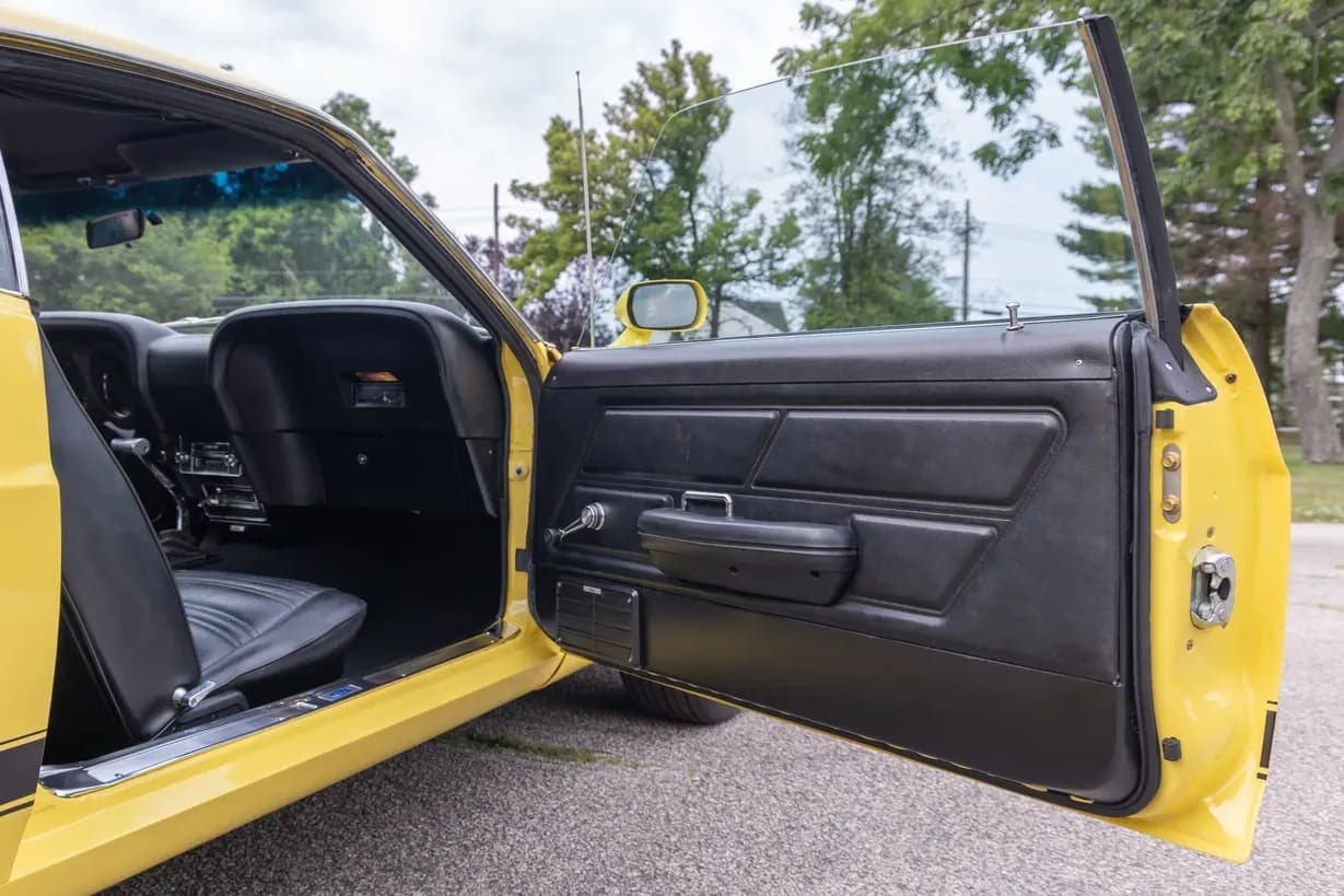 1970 Ford Mustang Boss 302 4-Speed, view