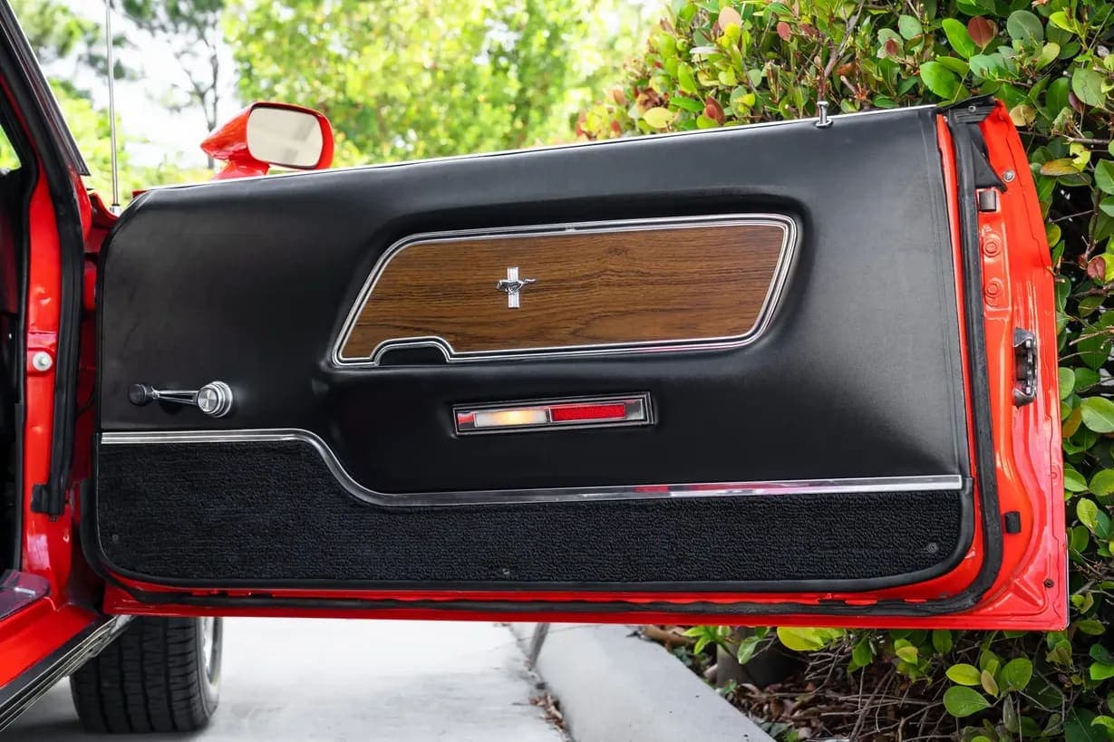 1970 Ford Mustang Mach 1, view
