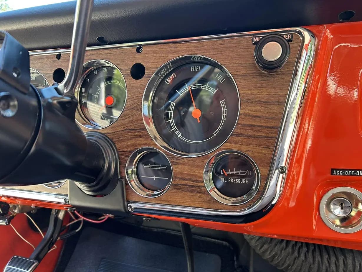 1972 Chevrolet K20 Cheyenne Super 4×4 Pickup, view