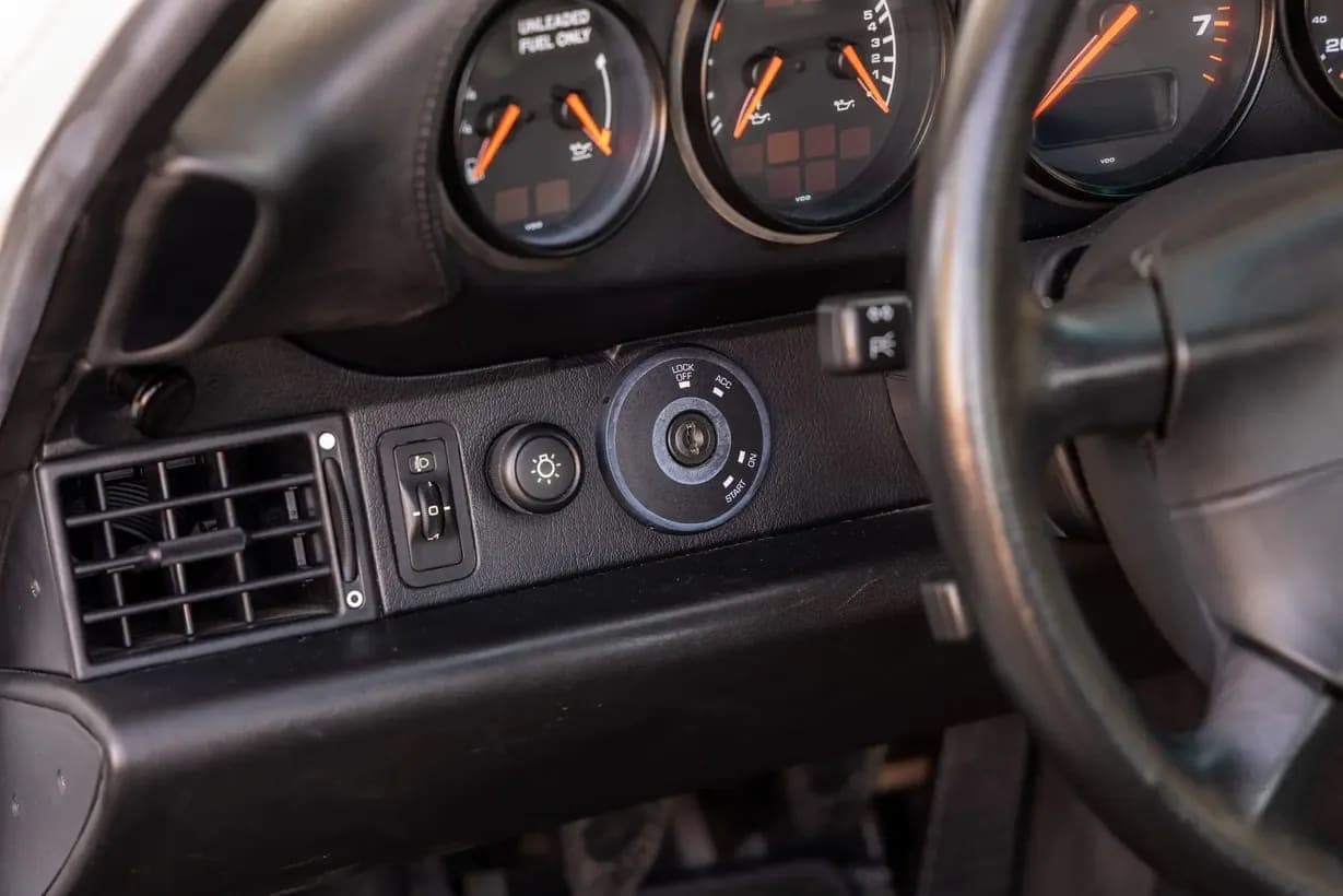 1996 Porsche 911 Carrera 4S Coupe 6-Speed, view