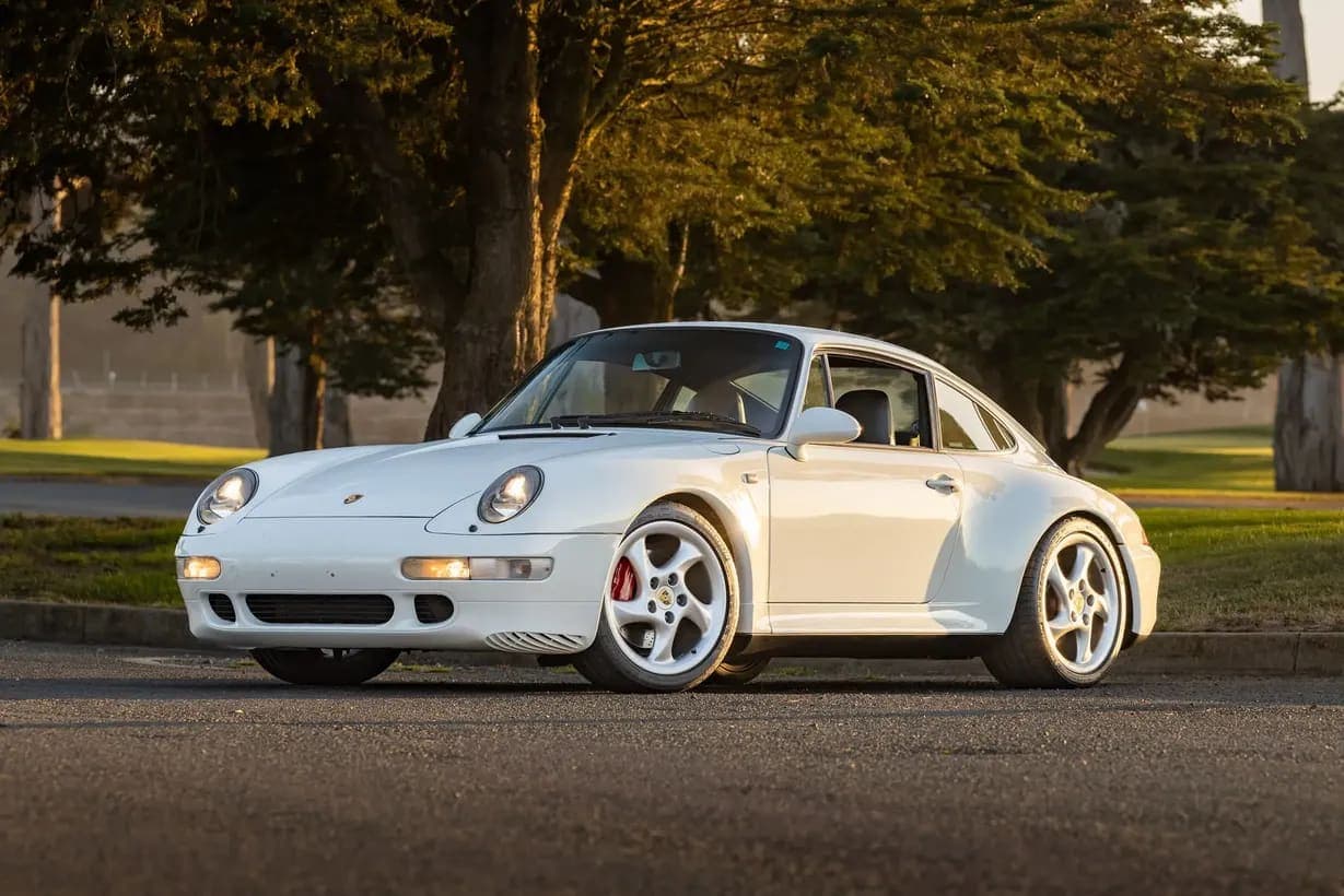 1996 Porsche 911 Carrera 4S Coupe 6-Speed, view