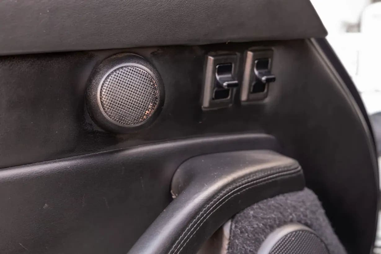 1996 Porsche 911 Carrera 4S Coupe 6-Speed, view