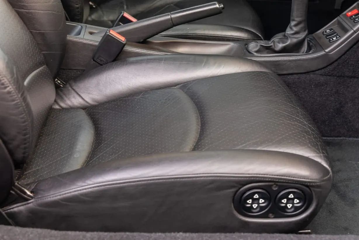 1996 Porsche 911 Carrera 4S Coupe 6-Speed, view