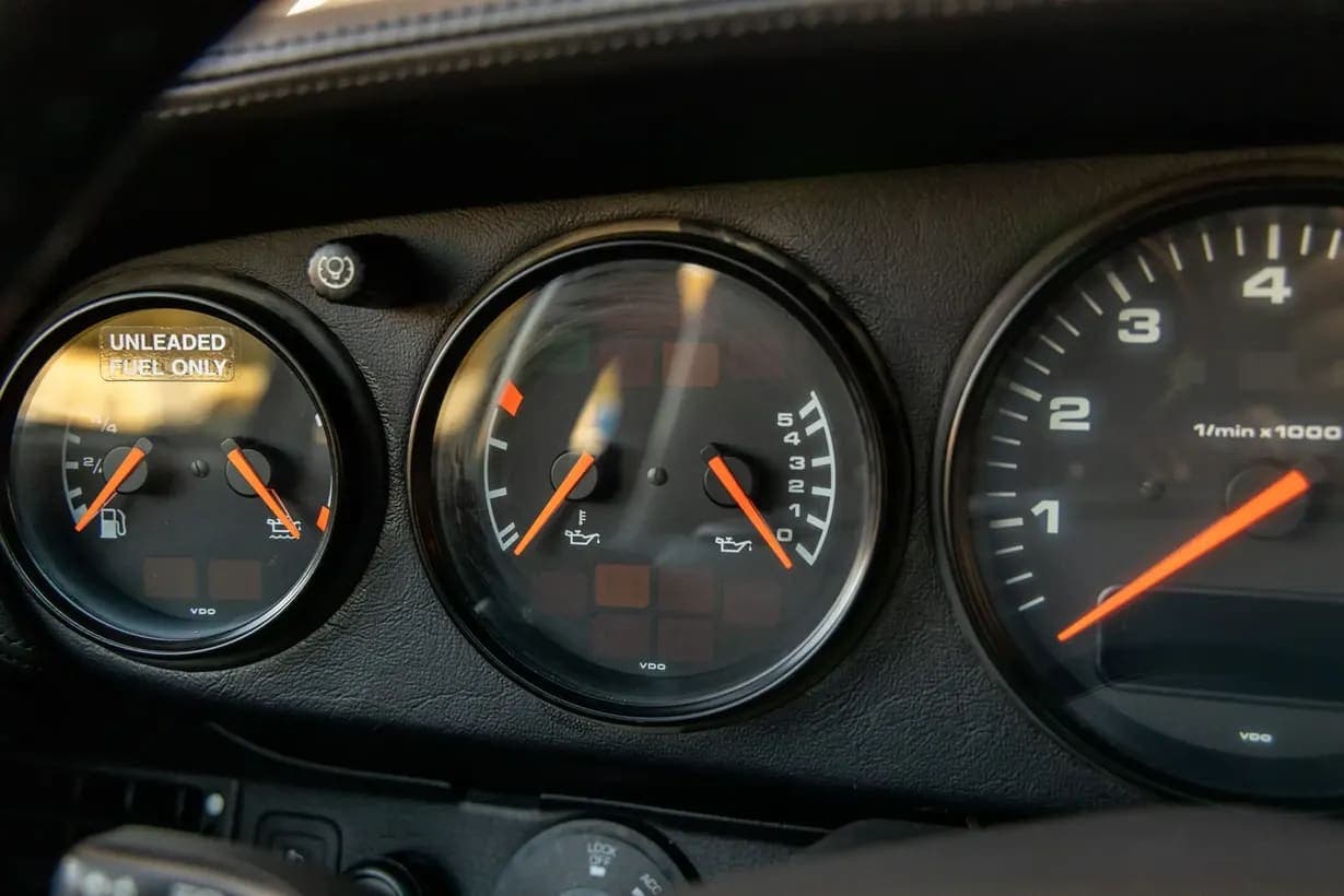 1996 Porsche 911 Carrera 4S Coupe 6-Speed, view